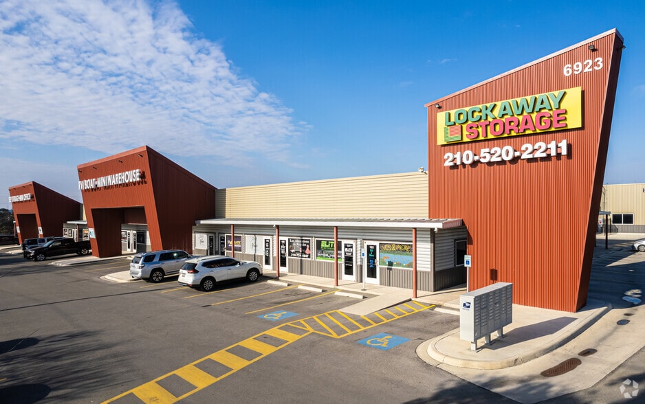 Primary Photo Of 6923 W Loop 1604, San Antonio Self Storage For Lease