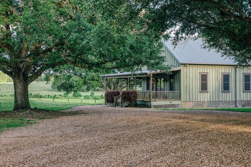 More Photos Of 1034 Hilbun Rd, New Ulm Land For Sale