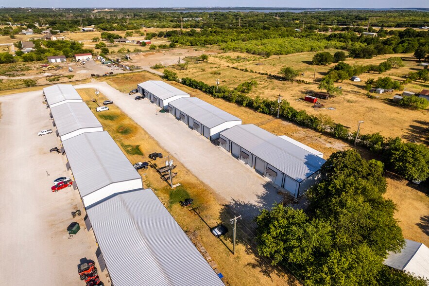 More Photos Of 2170 Collins Rd, Denton Unknown For Lease