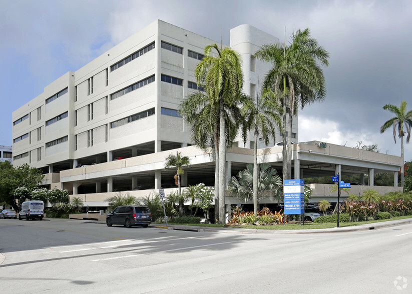 Primary Photo Of 6280 Sunset Dr, Miami Medical For Lease