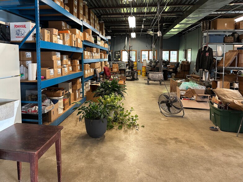 More Photos Of 2603 E 7th Ave, North Saint Paul Light Manufacturing For Sale