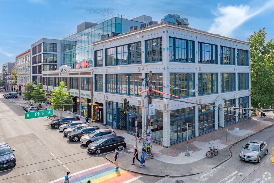 More Photos Of 1525 11th Ave, Seattle Coworking Space