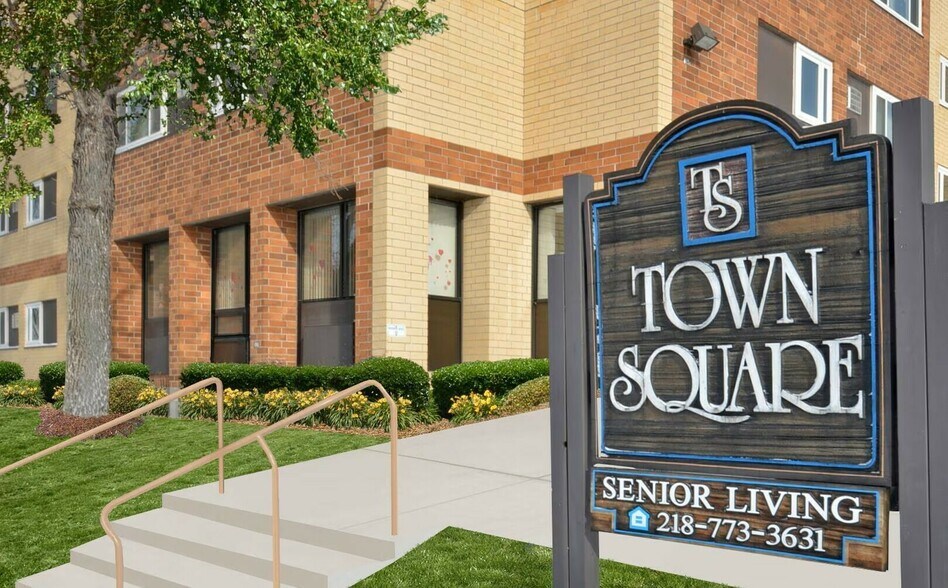 Primary Photo Of 208 2nd St NW, East Grand Forks Apartments For Sale