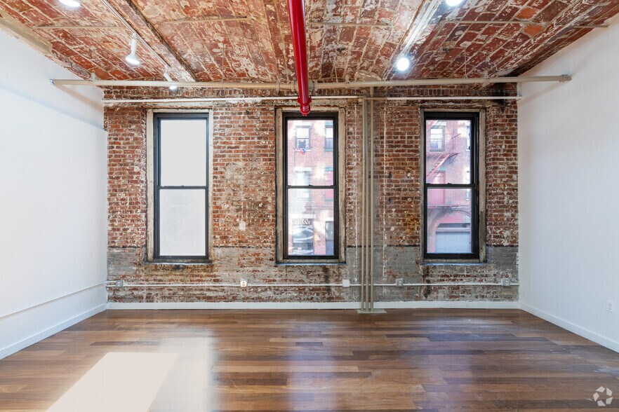 More Photos Of 58-78 Jay St, Brooklyn Office Residential For Lease