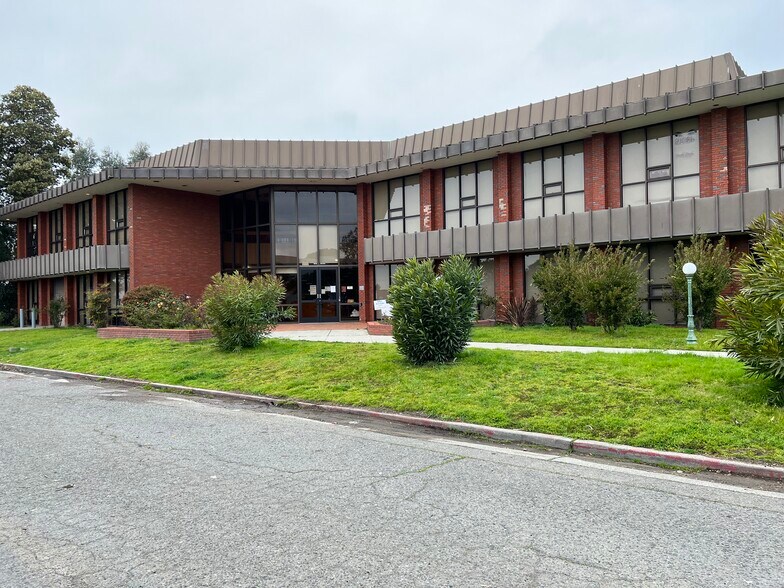 More Photos Of 1515 Aurora Dr, San Leandro Office For Lease