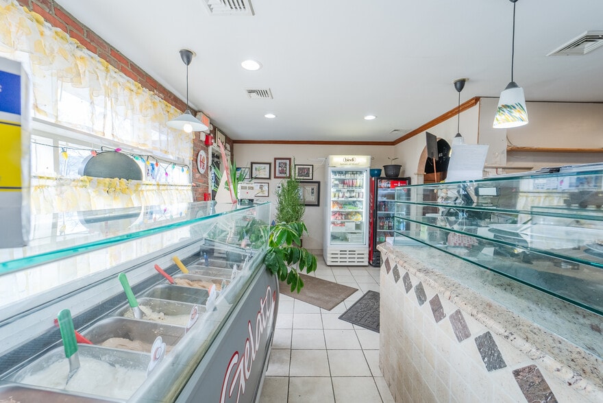More Photos Of 419 Olive St, Branchburg Restaurant For Sale