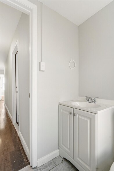 More Photos Of 204 E 25th St, Baltimore Office For Sale