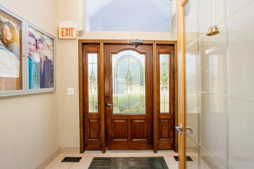 More Photos Of 37235 Goddard Rd, Romulus Office For Sale