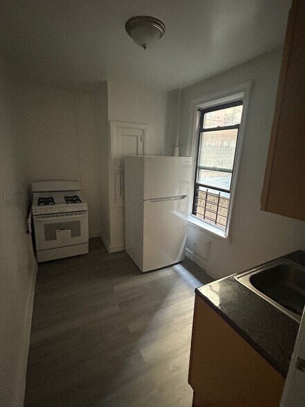 More Photos Of 1780 Walton, Bronx Apartments For Sale