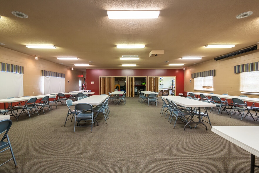 More Photos Of 733 Country Club Dr, Xenia Religious Facility For Sale