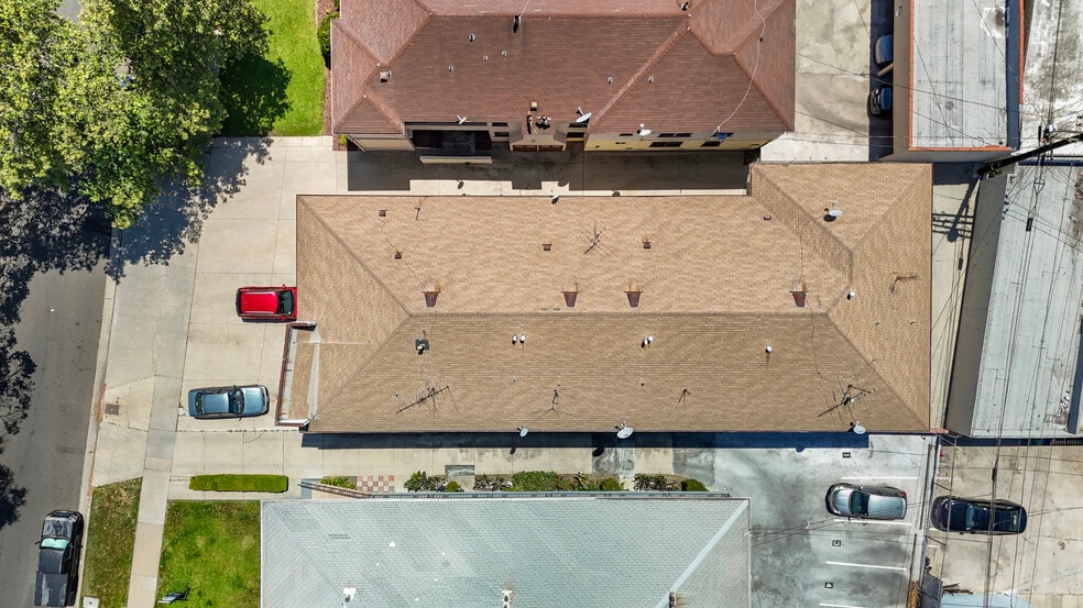 More Photos Of 1217 S Orange Grove Ave, Los Angeles Apartments For Sale