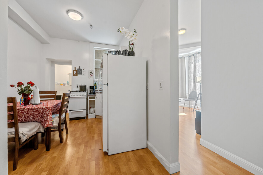More Photos Of 135-139 8th St, San Francisco Apartments For Sale