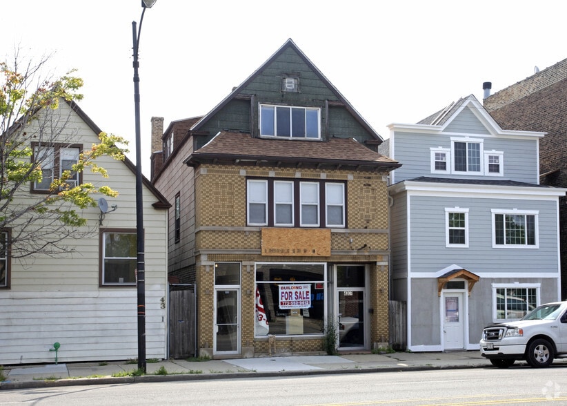 Primary Photo Of 4307 N Western Ave, Chicago Storefront Retail Residential For Sale