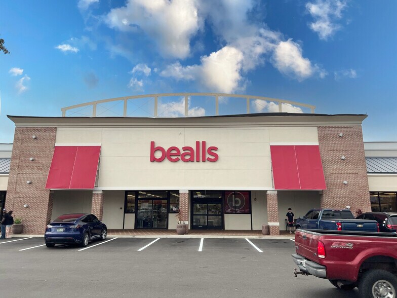 More Photos Of 3730-3846 Sun City Center Blvd, Ruskin Unknown For Lease