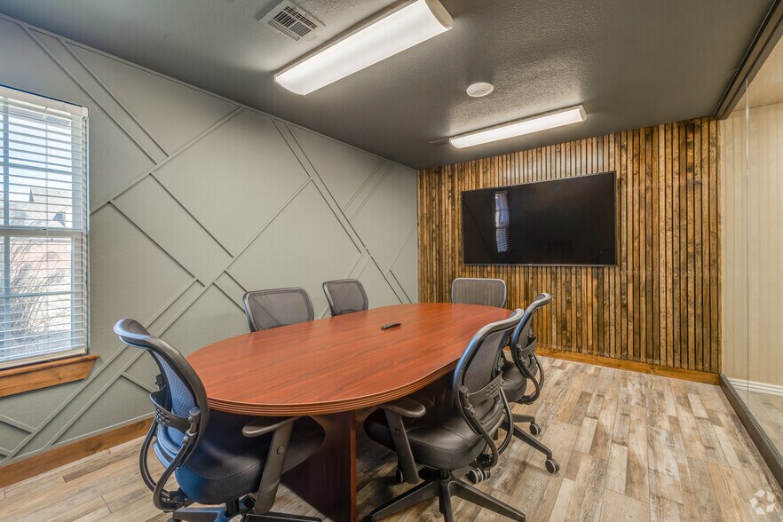 More Photos Of 8813 N 145th East Ave, Owasso Office Residential For Sale