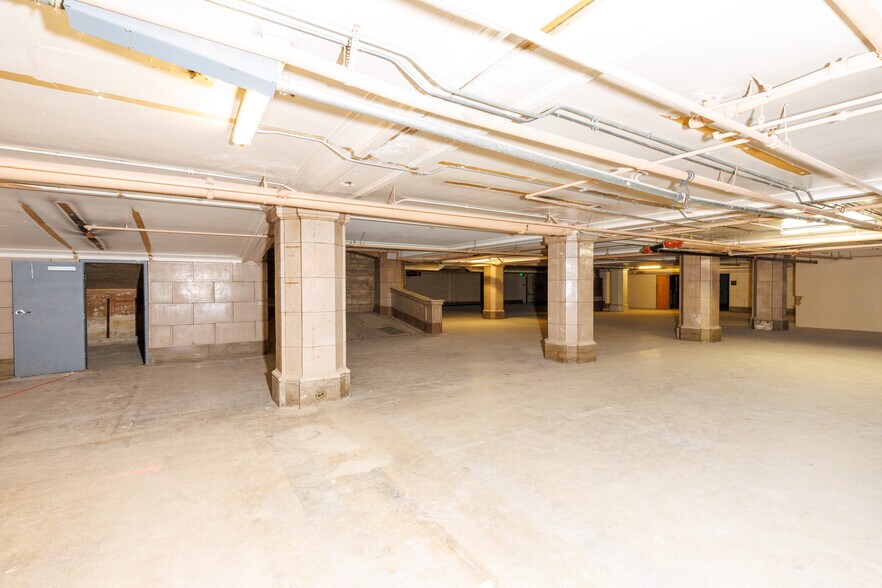 More Photos Of 417 S Hill St, Los Angeles Office For Sale