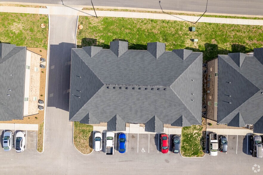 More Photos Of 2146 Prospector Ct, Bowling Green Apartments For Sale