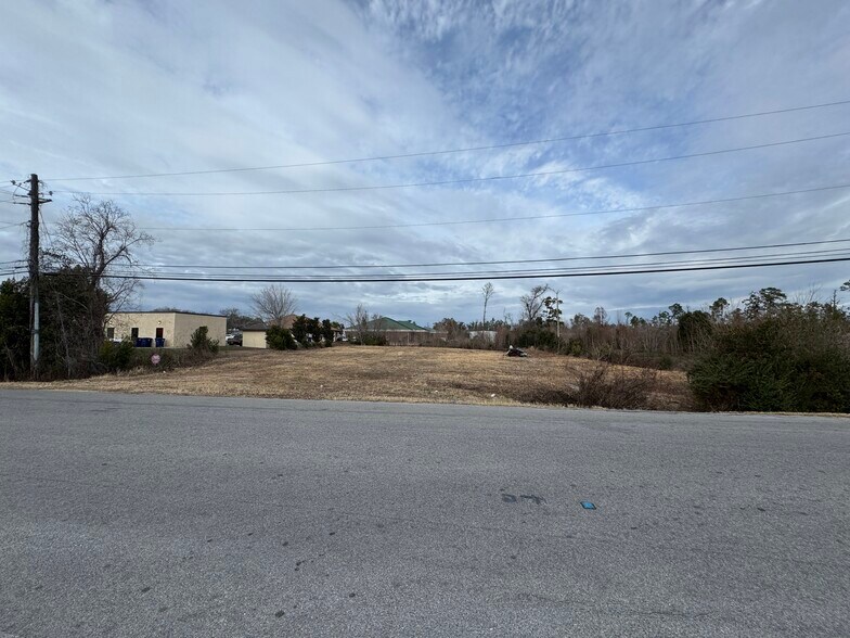 More Photos Of 721 Avery St, Panama City Land For Sale