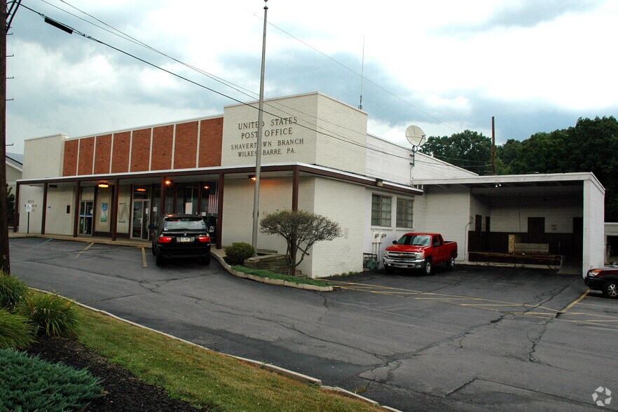Primary Photo Of 169 N Memorial Hwy, Shavertown Bank For Lease