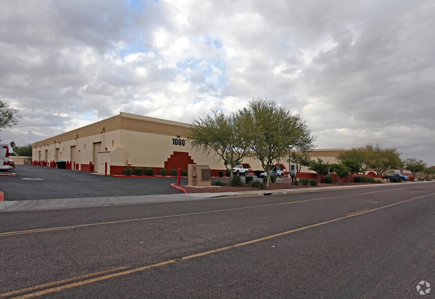 Primary Photo Of 1060 N Eliseo Felix Jr Way, Avondale Warehouse For Lease