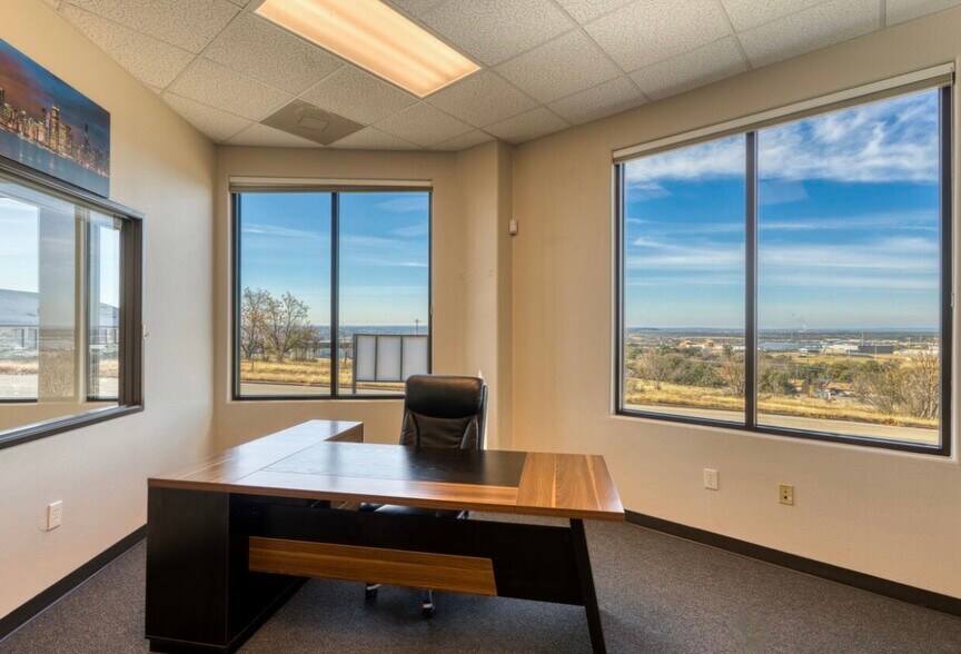 More Photos Of 1002 Marble Heights Dr, Marble Falls Medical For Lease