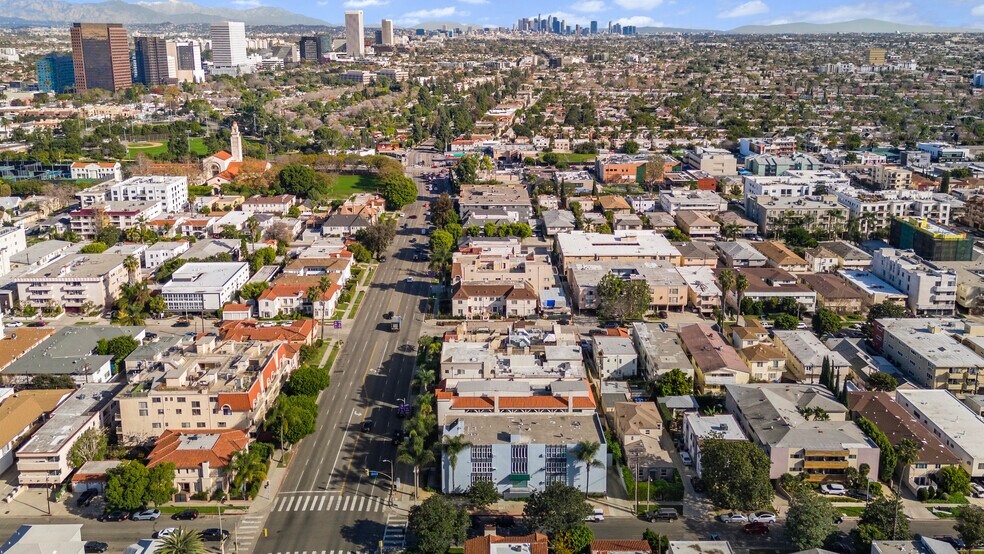 More Photos Of 1010 S Bedford St, Los Angeles Apartments For Sale