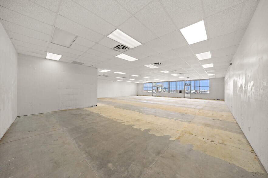 More Photos Of 14696 Montana Ave, El Paso Storefront For Lease