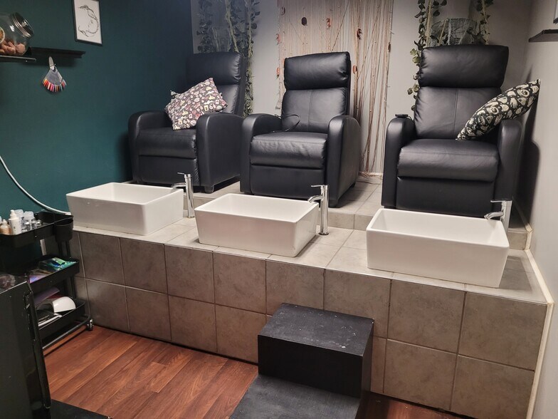 More Photos Of 3240-3242 S Woodruff Ave, Idaho Falls Medical For Lease