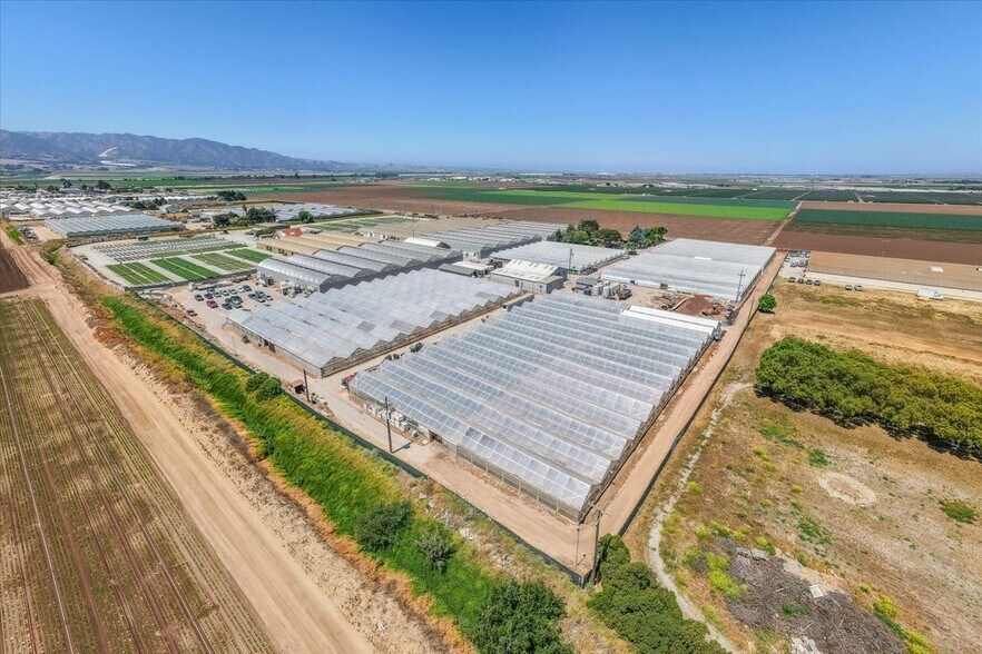 More Photos Of 23820 Potter Rd, Salinas Contractor Storage Yard For Sale