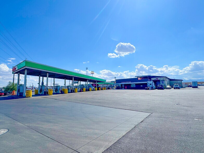 More Photos Of , North Las Vegas General Retail For Sale