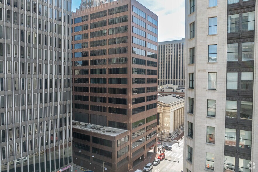 More Photos Of 10 E Baltimore St, Baltimore Office For Sale