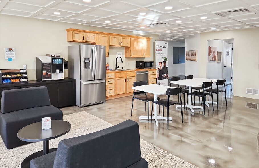 More Photos Of 2563 Development Dr, Green Bay Coworking Space