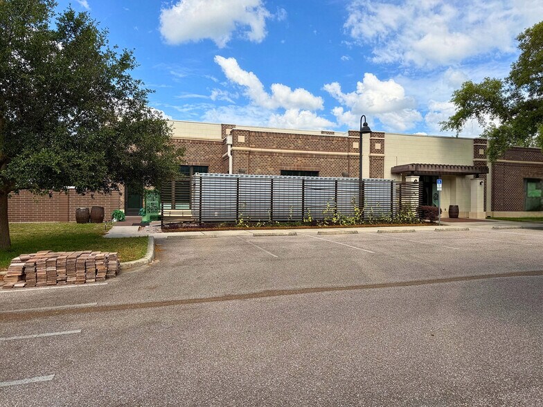 More Photos Of 720 Currency Cir, Lake Mary Freestanding For Sale