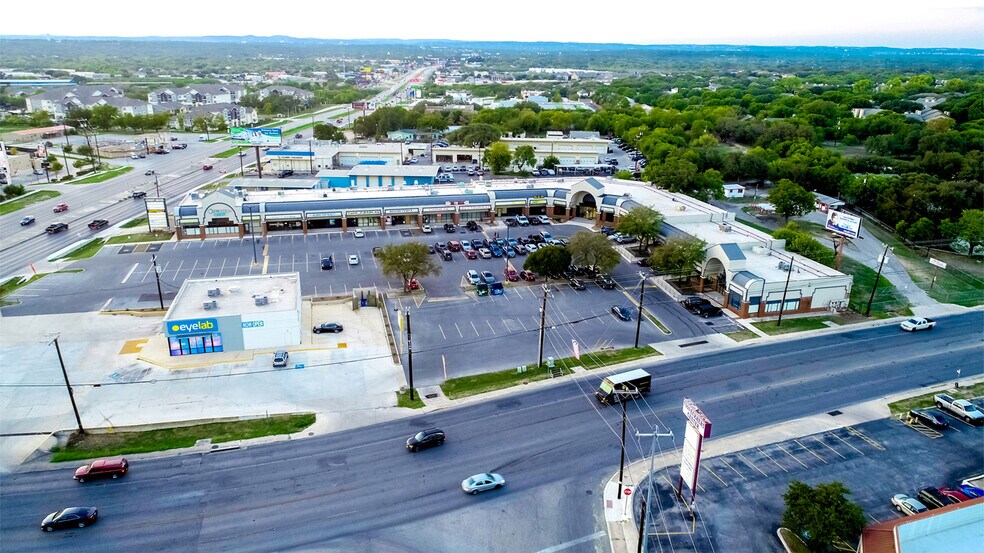 More Photos Of 7530 Bandera Rd, San Antonio Storefront For Lease