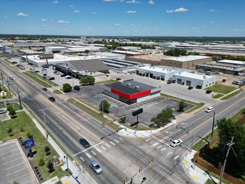 More Photos Of 4461 S Sheridan Rd, Tulsa Freestanding For Lease