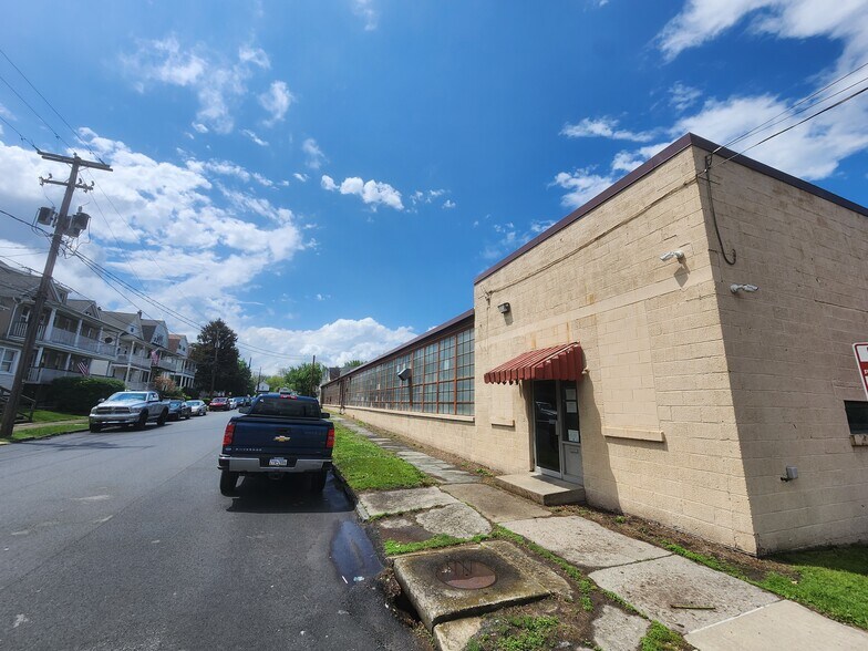 More Photos Of 943 Sanderson Ave, Scranton Warehouse For Sale
