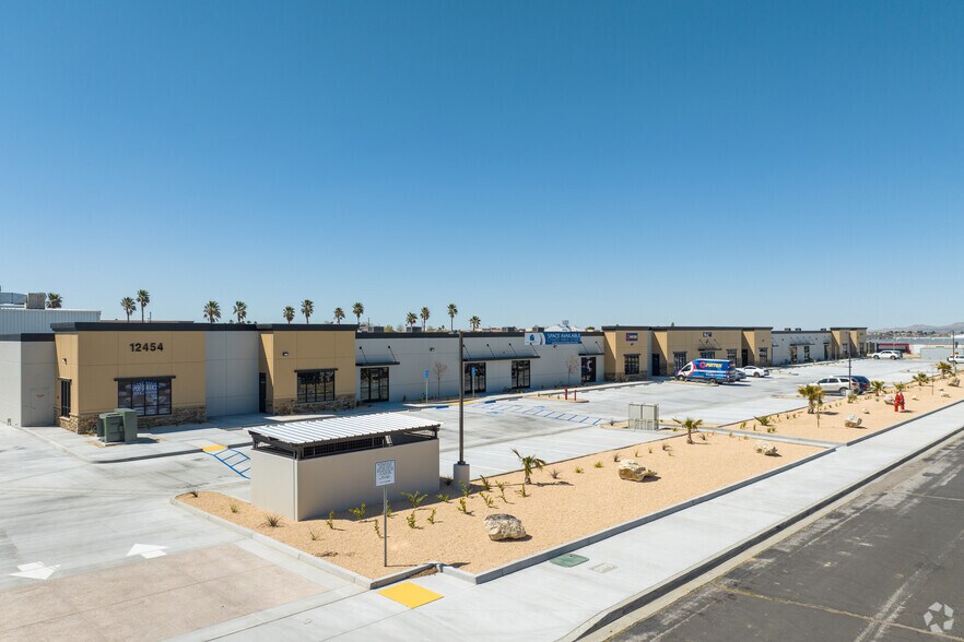 More Photos Of 12454 Industrial Center Dr, Victorville Manufacturing For Lease