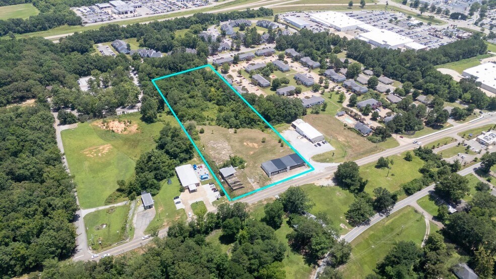 More Photos Of 4432 N Gloster St, Tupelo Auto Dealership For Sale