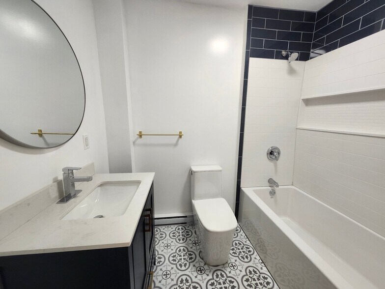 More Photos Of 301-307 Boul Du Havre, Salaberry-de-valleyfield Apartments For Sale