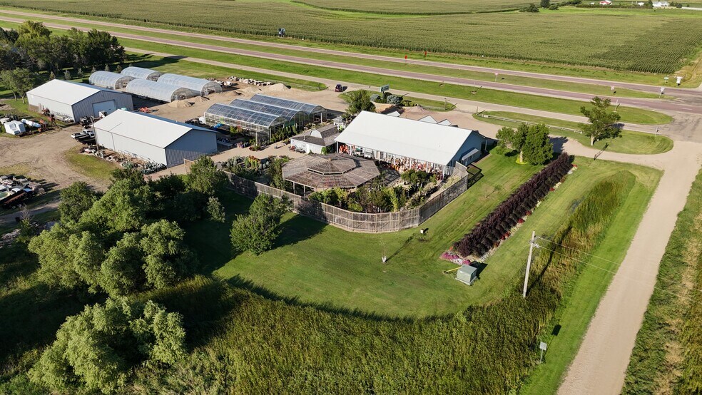 More Photos Of 5659 Dakota Ave S, Huron Garden Center For Sale