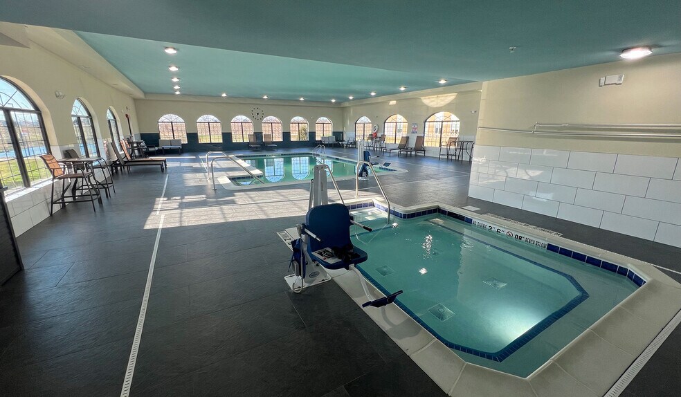 More Photos Of 7418 Washington Ave, Mount Pleasant Hotel For Sale