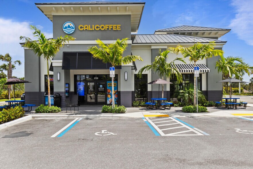 More Photos Of 8776 Lantana Rd, Lake Worth Unknown For Lease