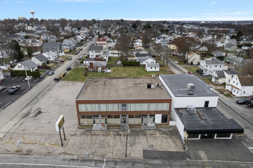 More Photos Of 585 Warren Ave, East Providence Storefront Retail Office For Sale