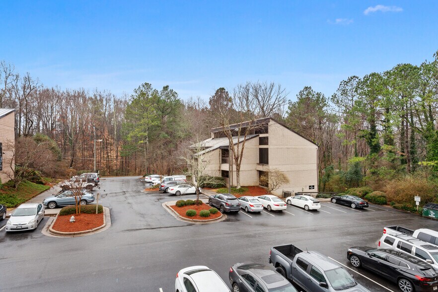 More Photos Of 3066 Mercer University Dr, Chamblee Office For Sale
