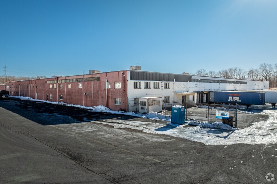 Primary Photo Of 207 Pond Ave, Middlesex Warehouse For Sale