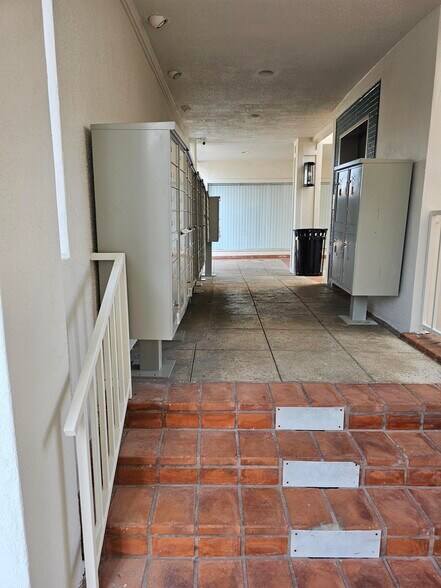 More Photos Of 218-384 Wilshire Blvd, Casselberry Office For Lease