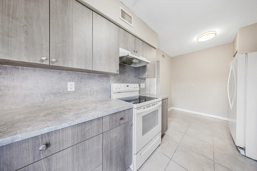 More Photos Of 1800 NE 170th St, Miami Apartments For Sale