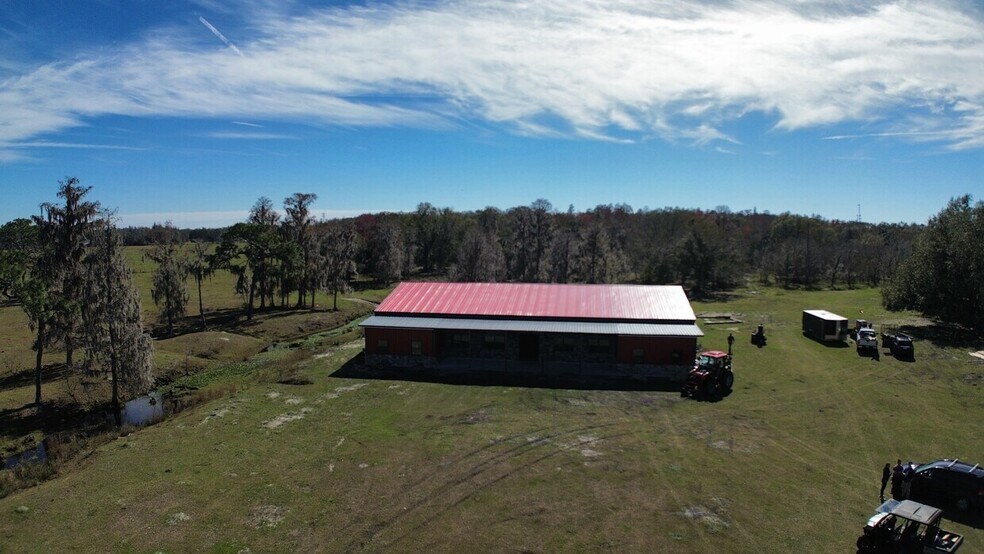 More Photos Of 7701 W Knights Griffin Rd, Plant City Lodge Meeting Hall For Lease