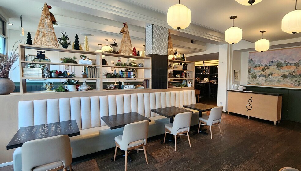 More Photos Of 4620-4636 N Lincoln Ave, Chicago Apartments For Lease