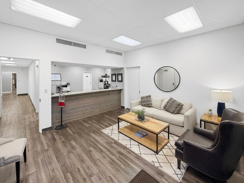 More Photos Of 1901 8th Ave, Tuscaloosa Office For Lease